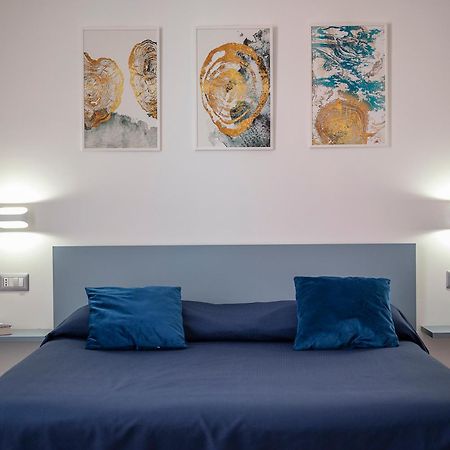 Dimora Asmara 11 15 Apartment Brindisi Exterior photo