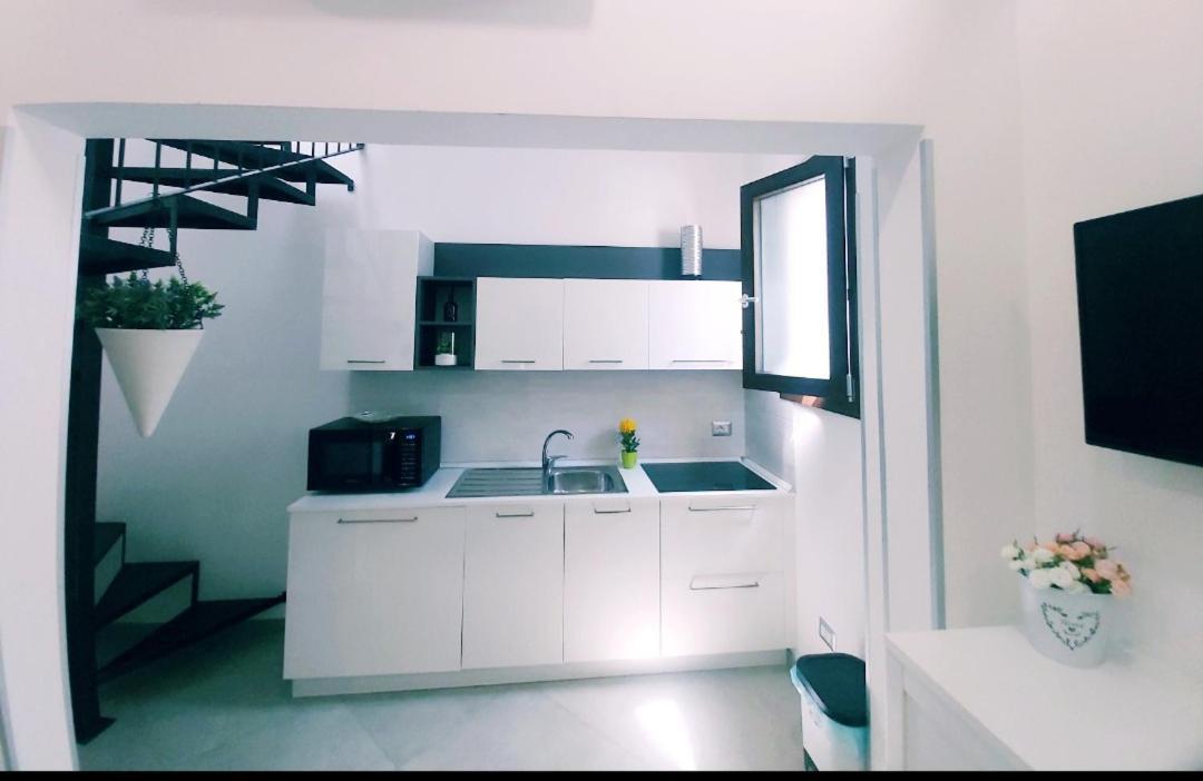 Dimora Asmara 11 15 Apartment Brindisi Exterior photo