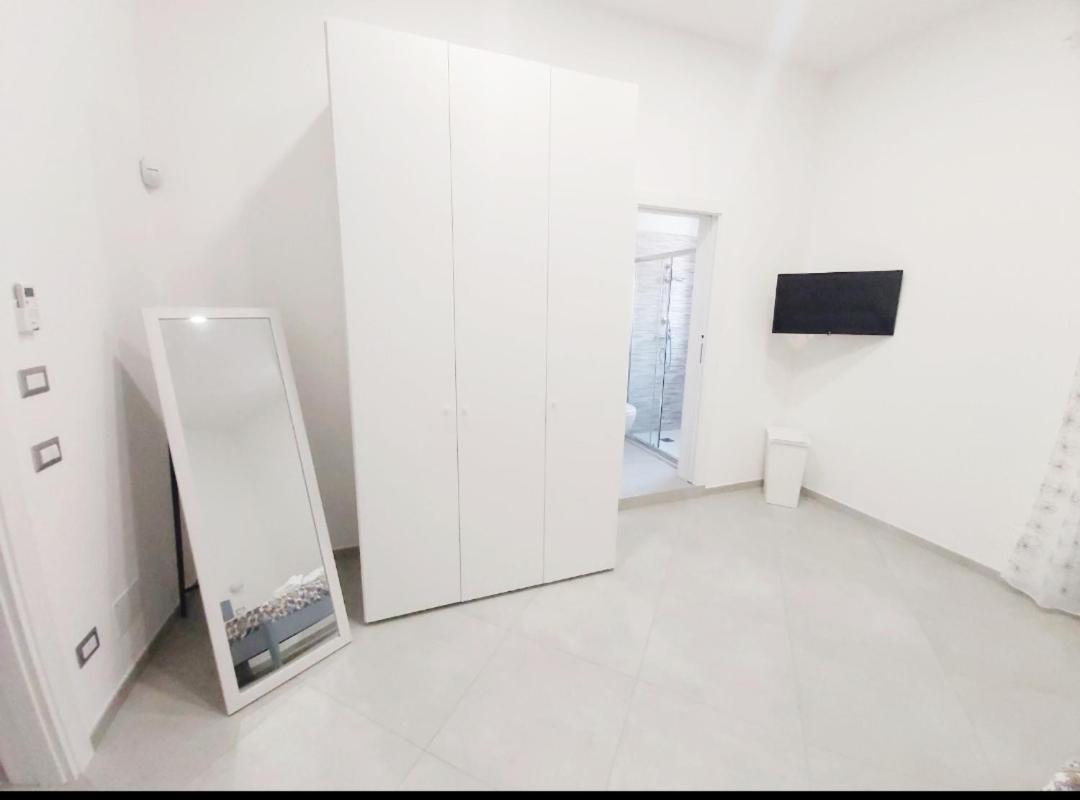 Dimora Asmara 11 15 Apartment Brindisi Exterior photo