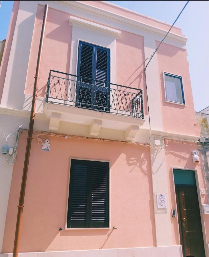 Dimora Asmara 11 15 Apartment Brindisi Exterior photo